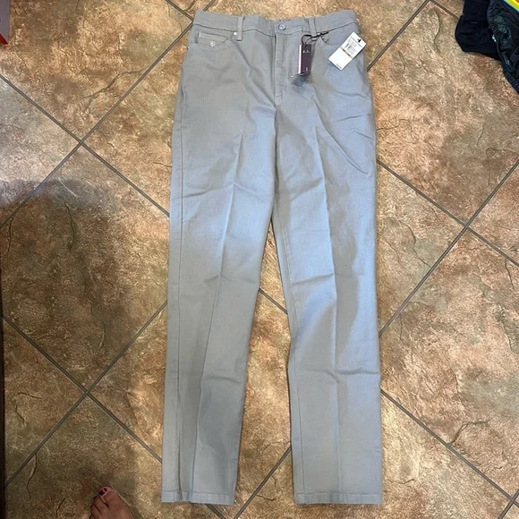 Gloria Vanderbilt Amanda Heritage fit tapered leg classic rise jeans - Picture 1 of 4